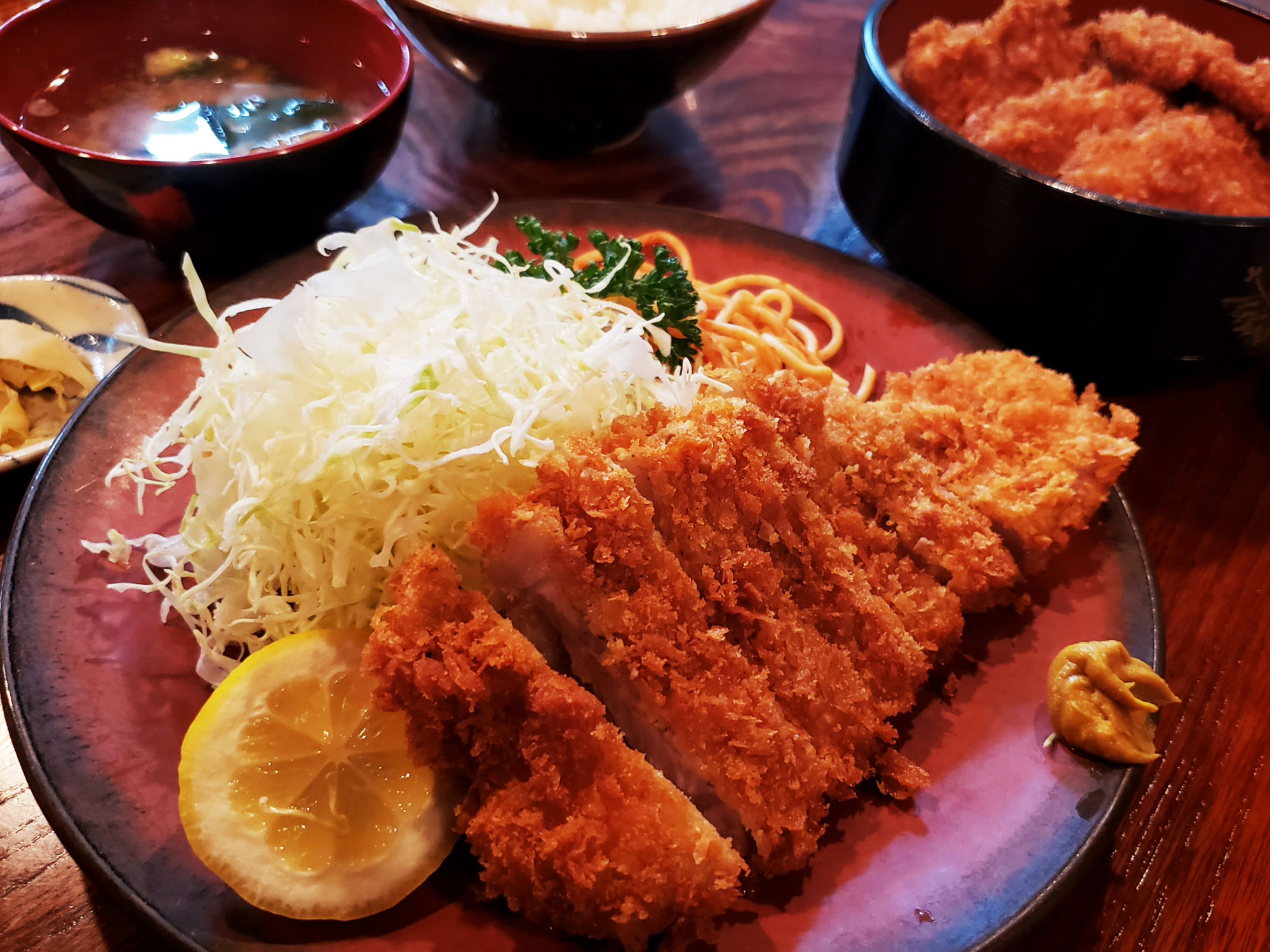 「とんかつ小川亭」ローストンカツ定食