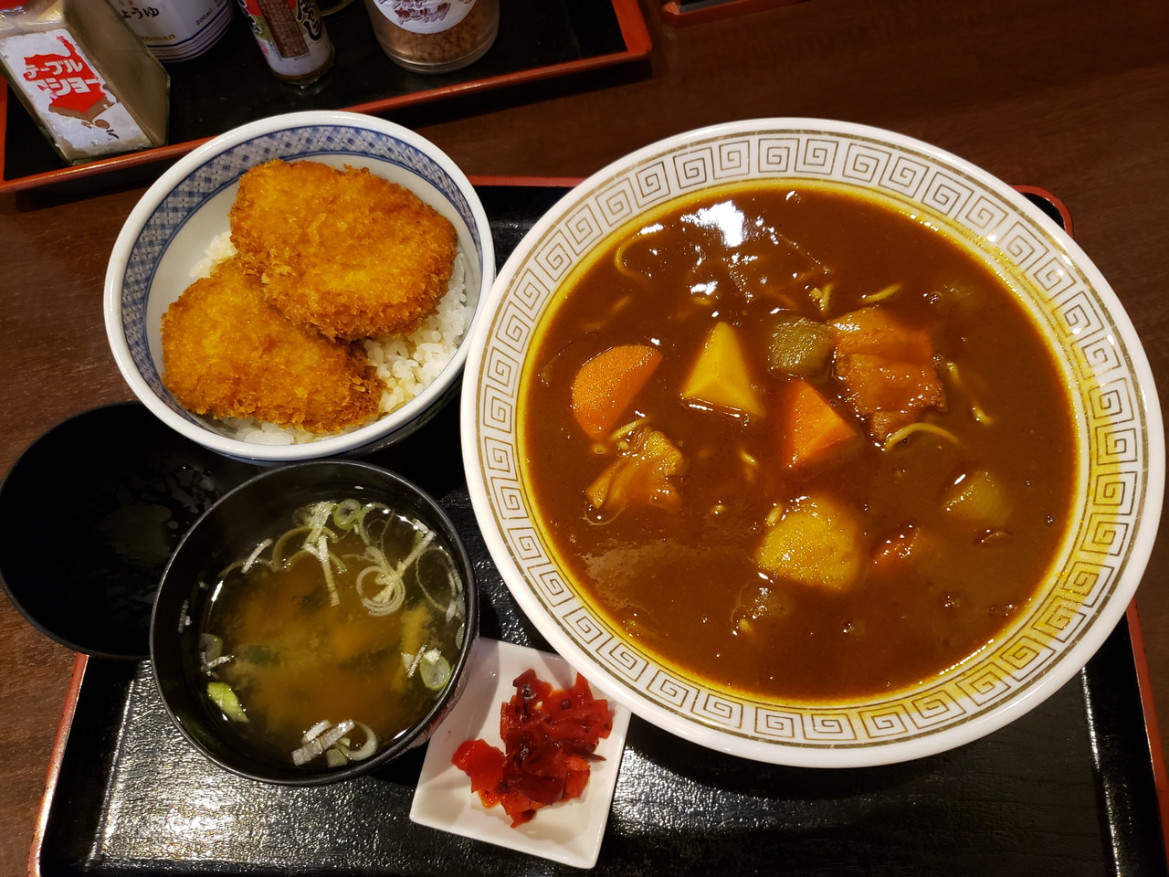 「大衆食堂 正広」カレーラーメン