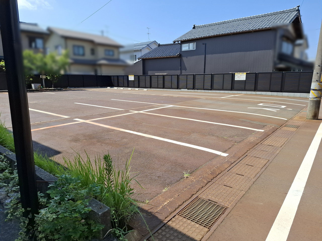 「食事処 日の出」駐車場