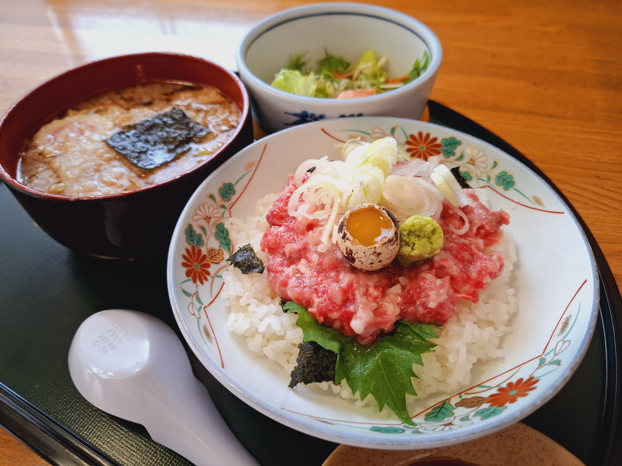 「食事処 日の出」ネギトロ丼セット