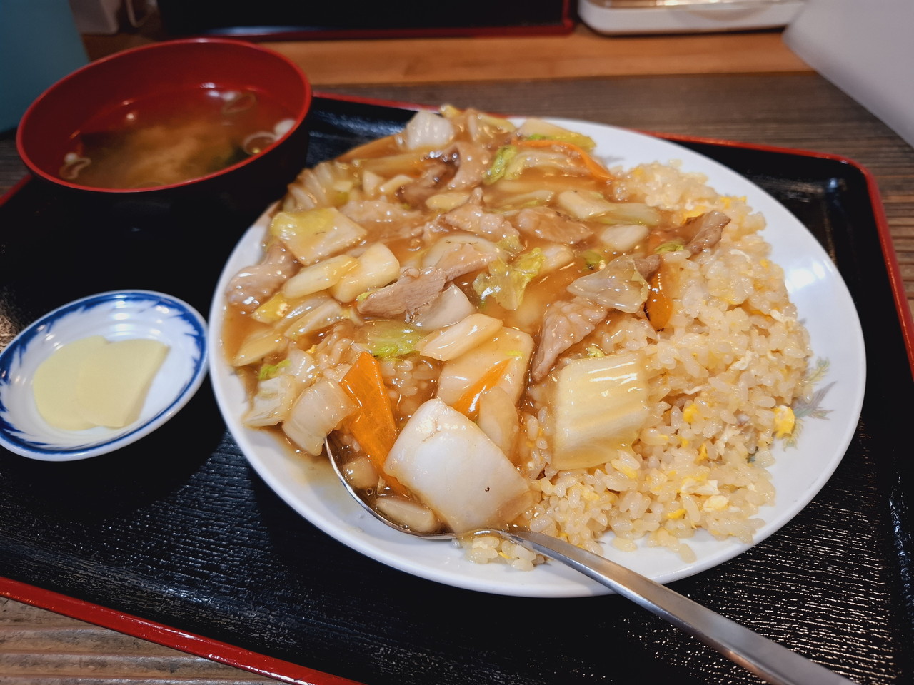 ポンポ子 五目あんかけチャーハン