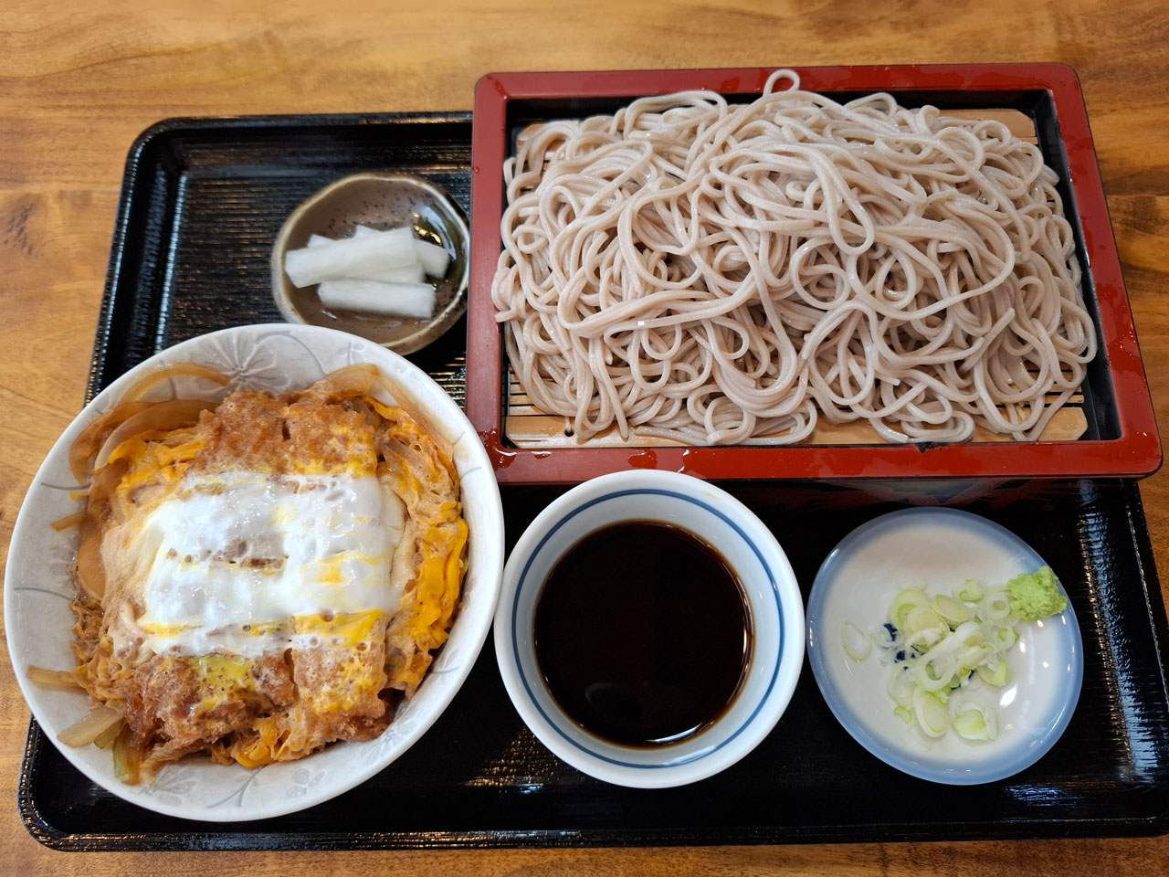 そば処 志のぶ カツ丼そばセット