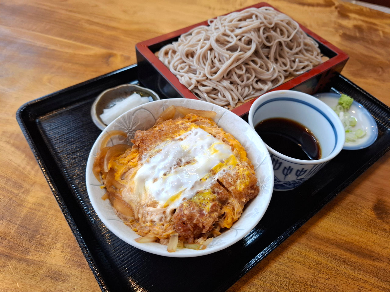 そば処 志のぶ カツ丼そばセット