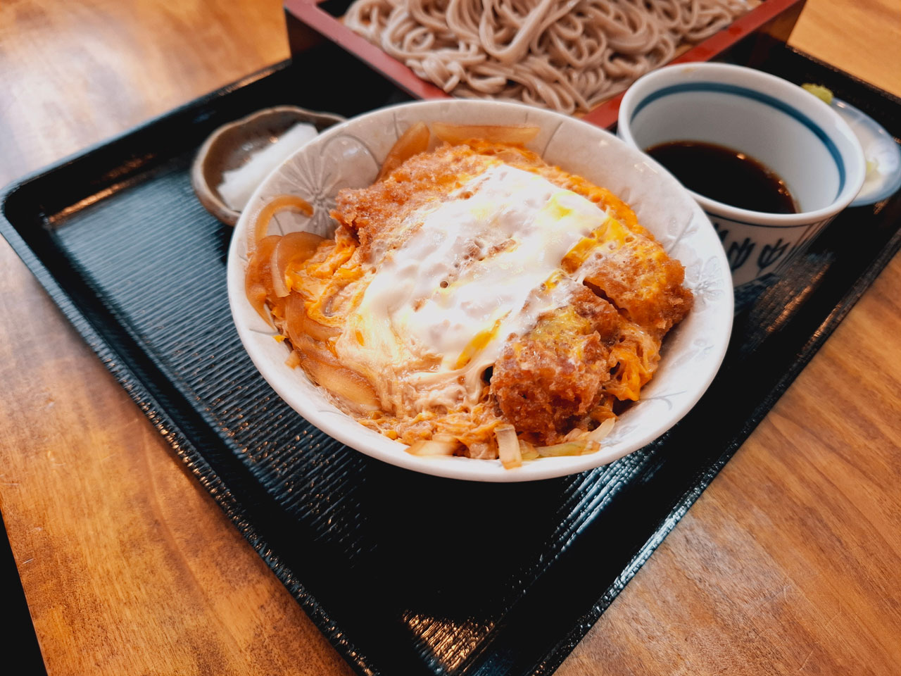 そば処 志のぶ カツ丼