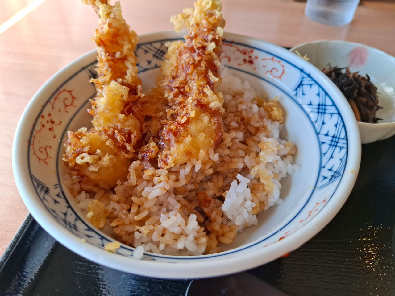 海老えび天丼 タレが染み込んだご飯