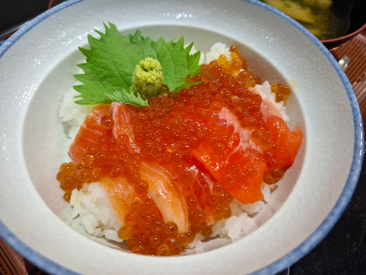 鮭いくら丼のアップ