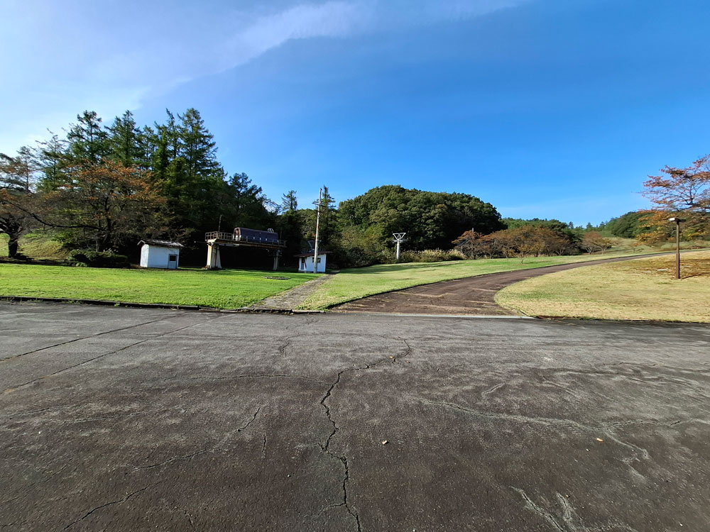 ホテル角神向かいの角神スキー場