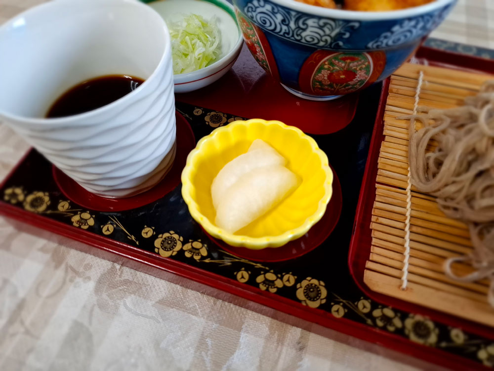 蕎麦ランチ 漬物