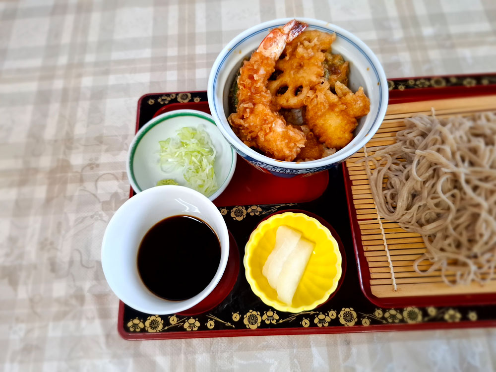 蕎麦ランチのそばつゆ