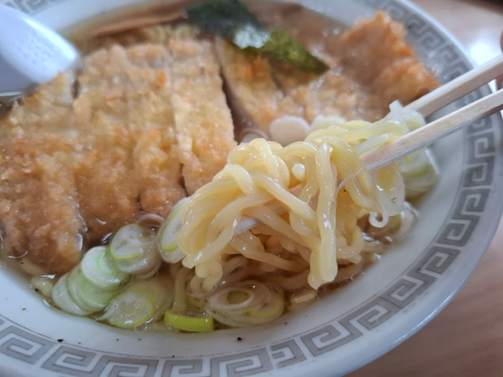 カツラーメン ちぢれ麺