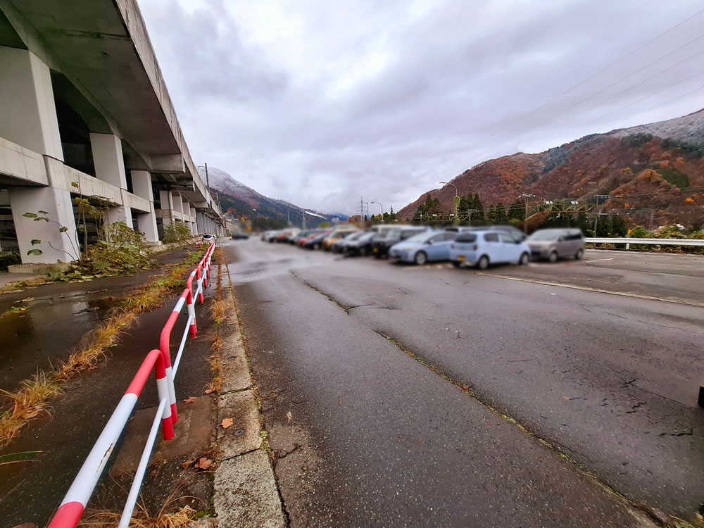 湯沢町営滝沢駐車場