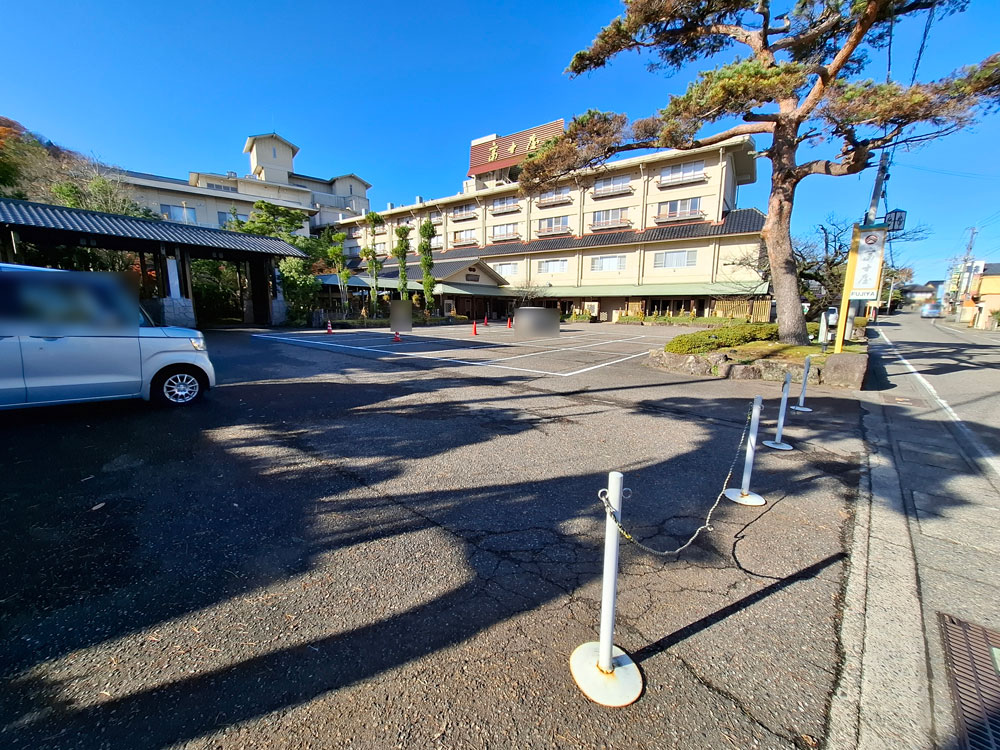 富士屋 駐車場